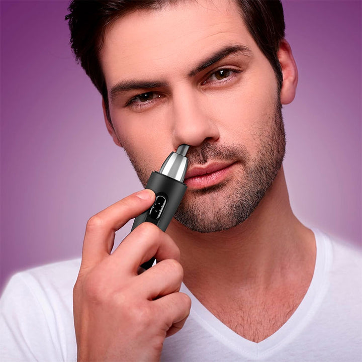 GROOM ESSENTIALS CORTADORA DE NARIZ Y OREJAS CON LUZ LED