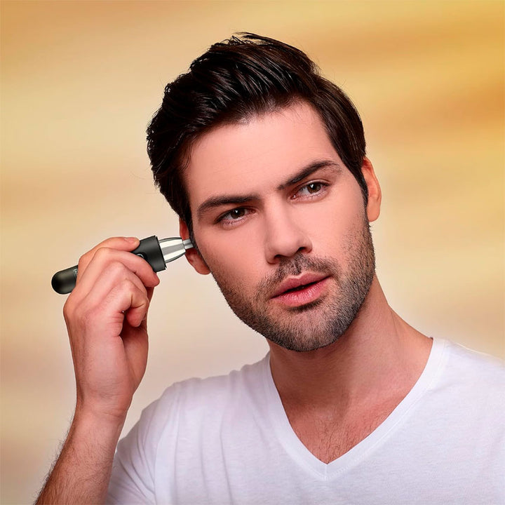 GROOM ESSENTIALS CORTADORA DE NARIZ Y OREJAS CON LUZ LED