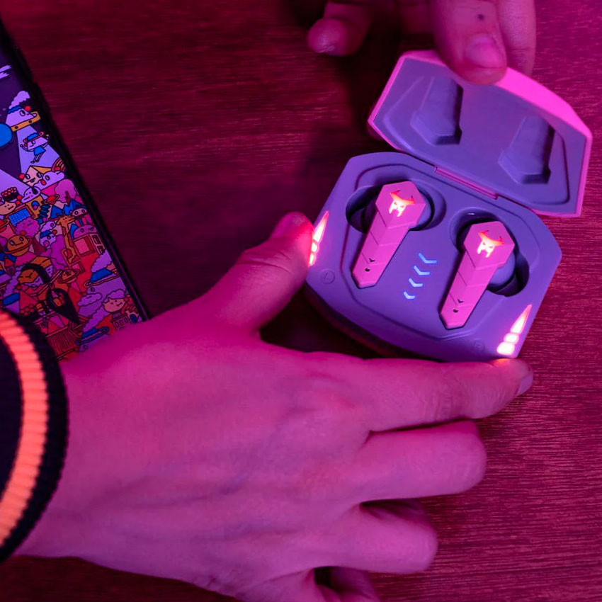 STF AUDIFONOS GAMING INALÁMBRICOS TRUE WIRELESS MUSPELL ROSA, RGB, 48 HORAS DE BATERÍA