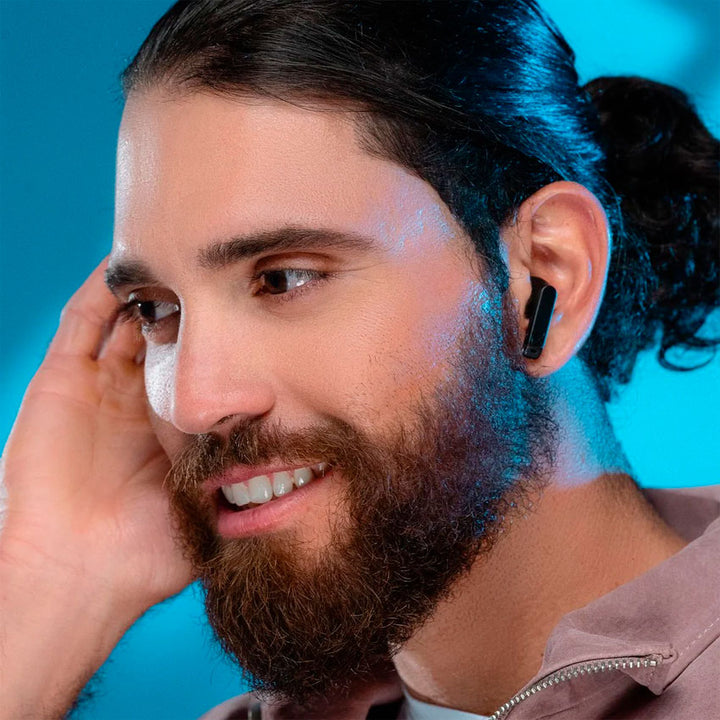 Stf Audifonos True Wireless Hyro Enc Negro con 4 Micrófonos y 35 Horas de Batería
