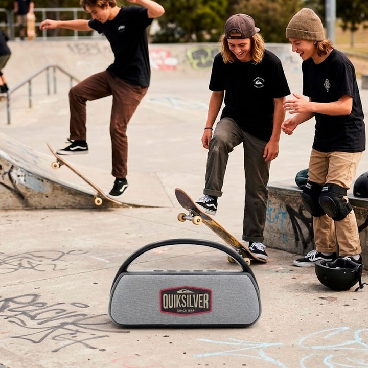Bocina Bluetooth Quiksilver Boombox Negro