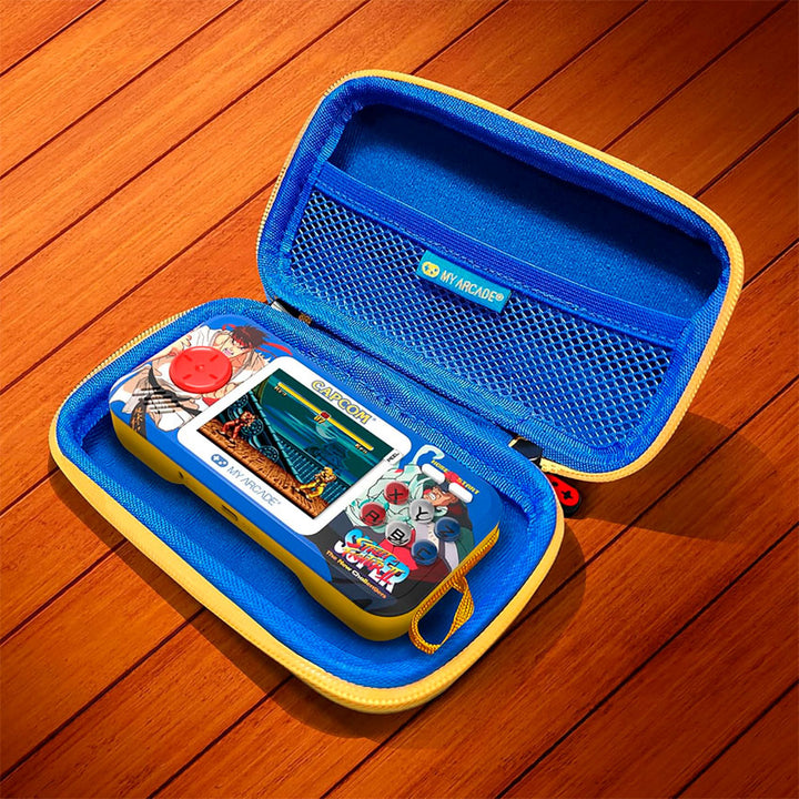 DREAMGEAR CONSOLA PORTÁTIL SUPER STREET FIGHTER II POCKET PLAYER PRO CON PANTALLA DE 7 CM Y ESTUCHE DE VIAJE