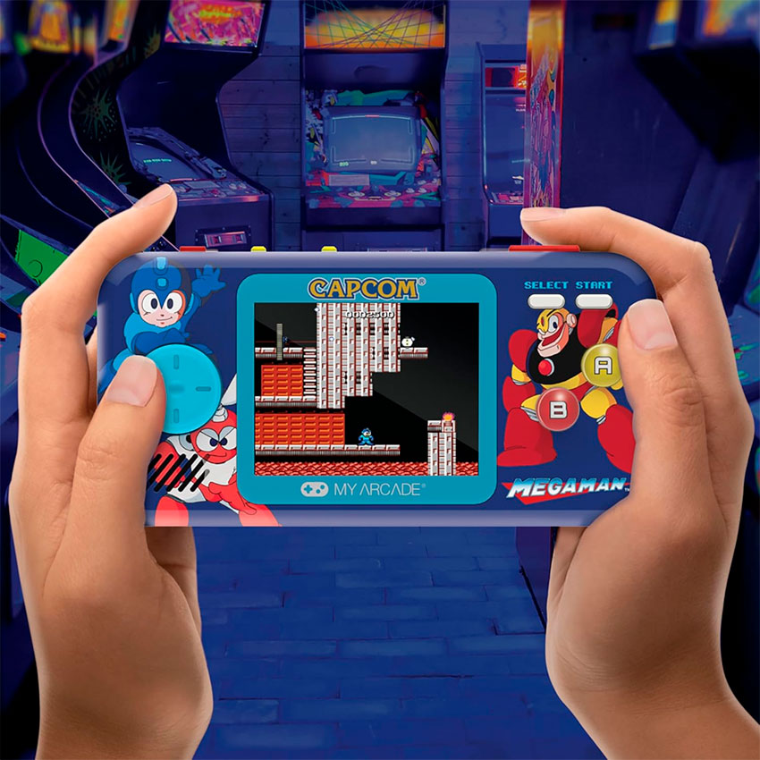 DREAMGEAR CONSOLA PORTÁTIL MEGA MAN POCKET PLAYER PRO CON PANTALLA DE 7 CM, ESTUCHE DE VIAJE Y 6 JUEGOS INCLUIDOS