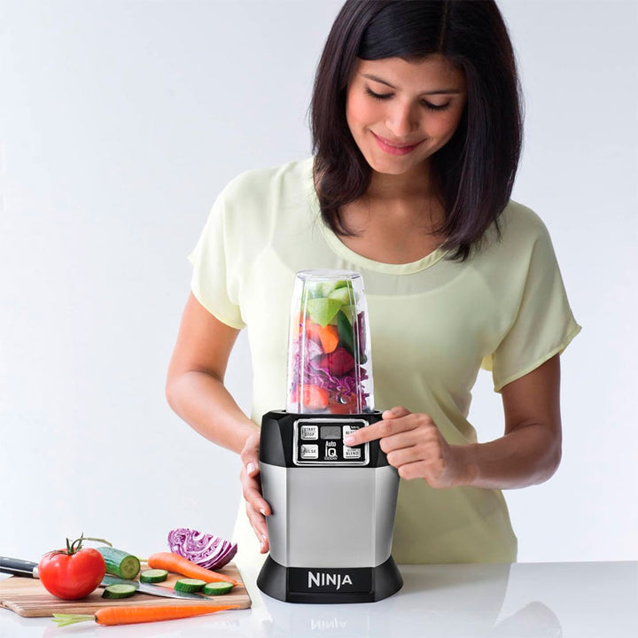 Ninja Licuadora Personal Nutri Blender 1000w con Vasos Portátiles